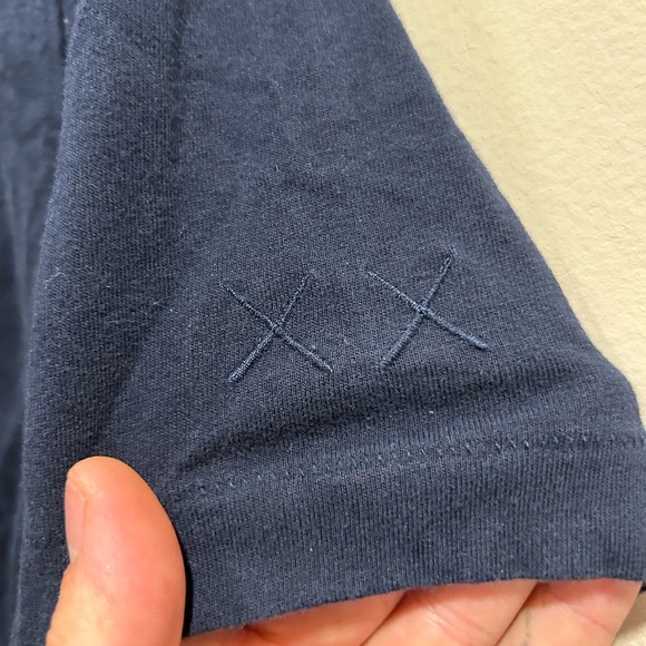 Kaws x Uniqlo Sesame Street Tee - Picture 4 of 7